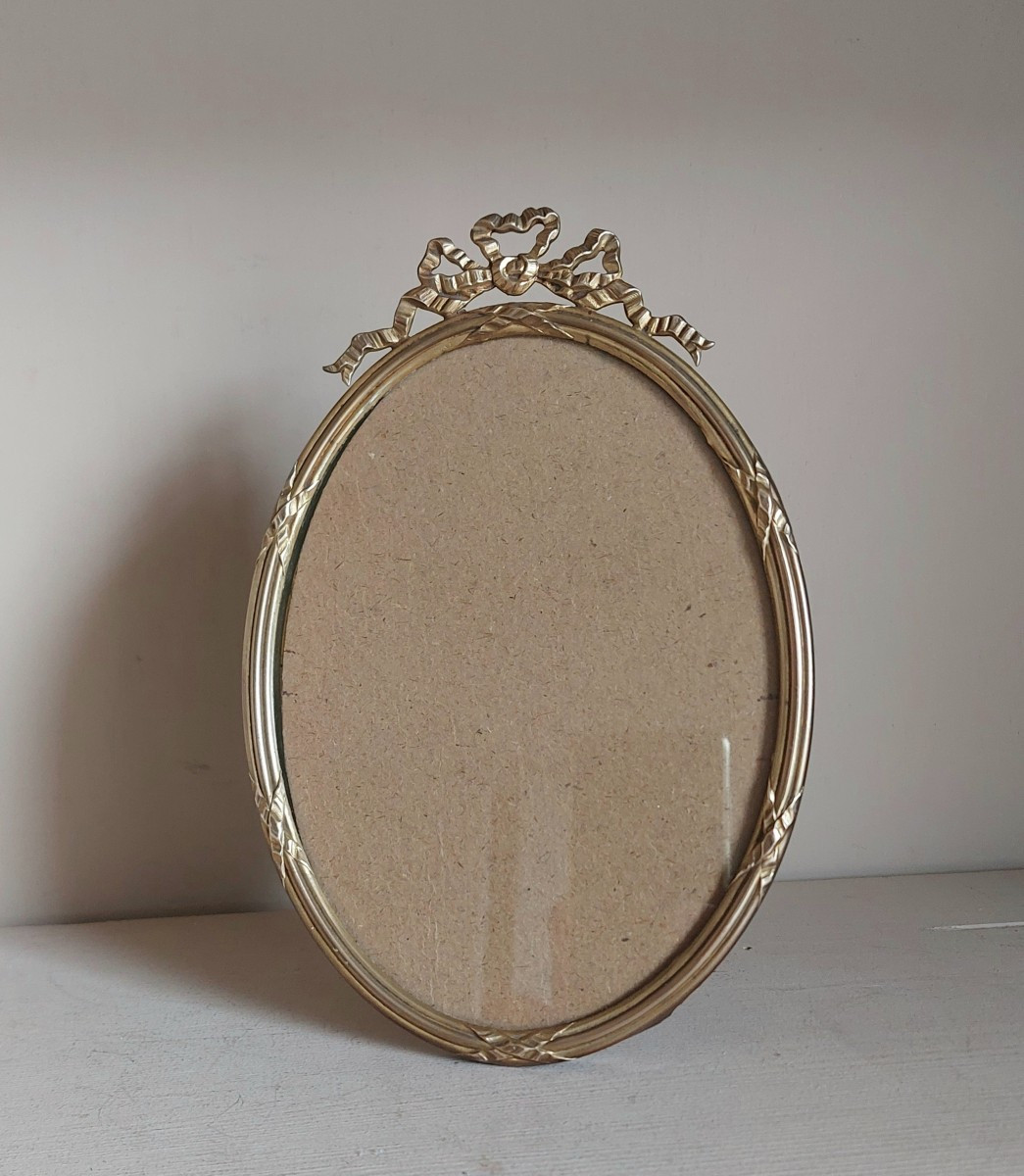 Louis XVI Style Oval Photo Frame 
