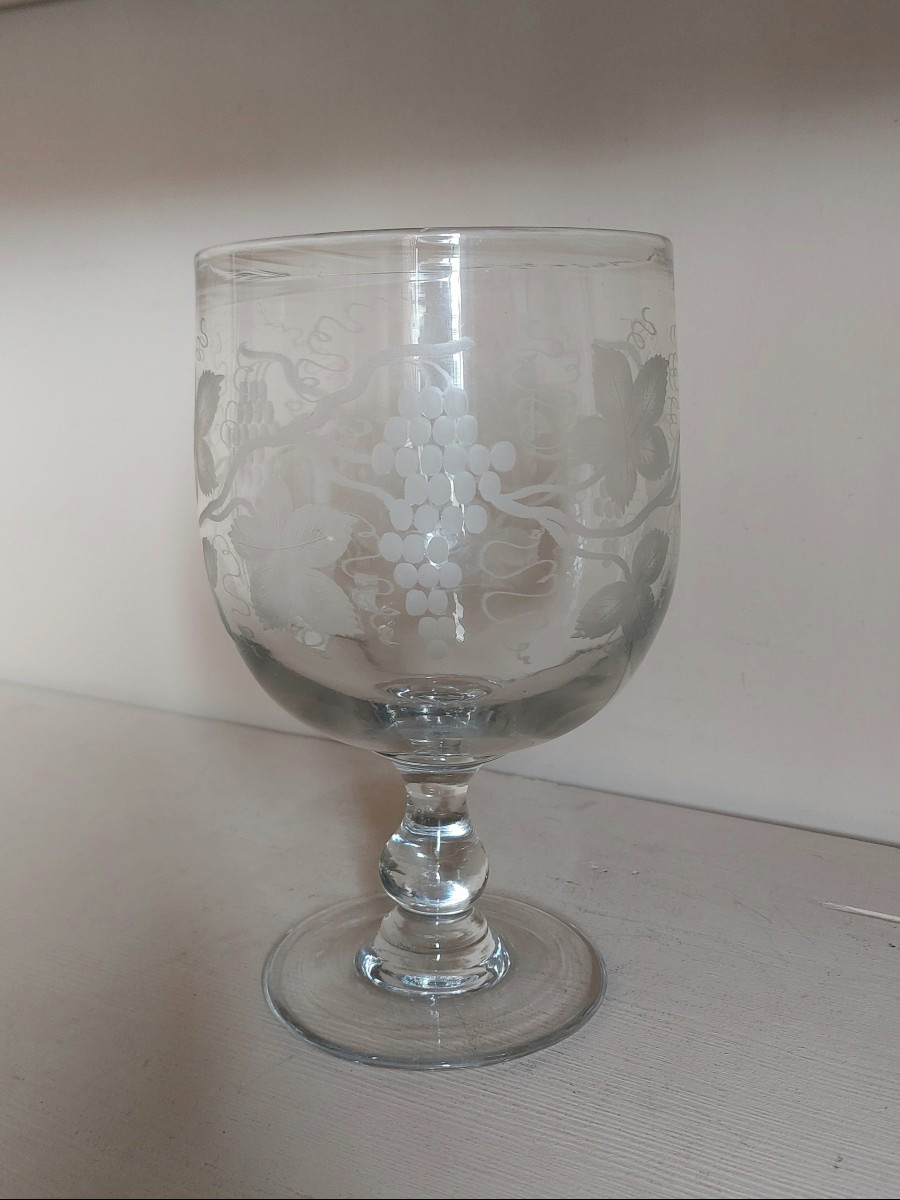 Large 19th Century Wedding Glass -photo-2
