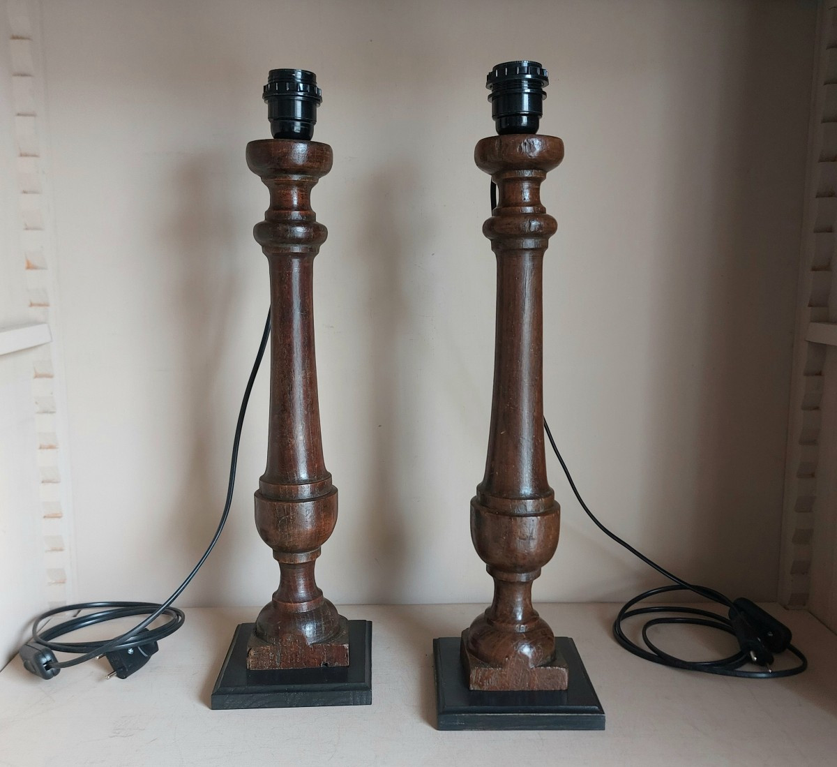 Paire de lampes en bois tourné -photo-2