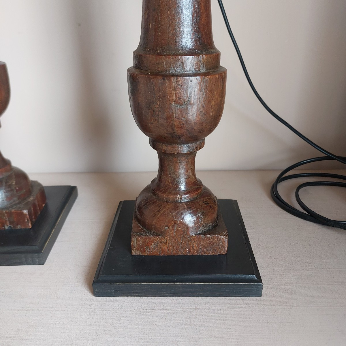 Paire de lampes en bois tourné -photo-3