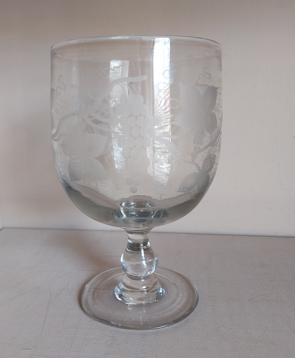 Large 19th Century Wedding Glass. -photo-1