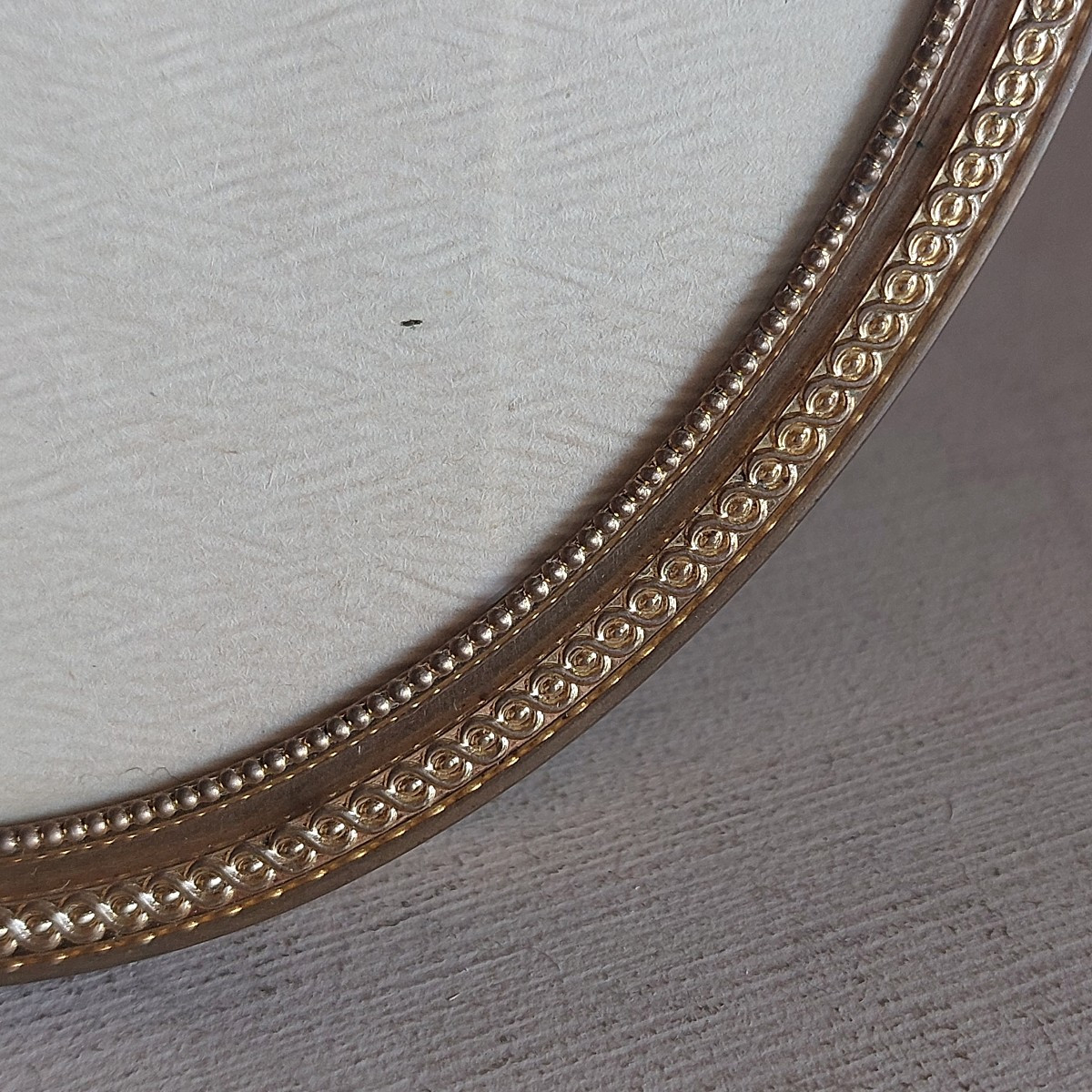 Cadre bronze doré de style Louis XVI -photo-1