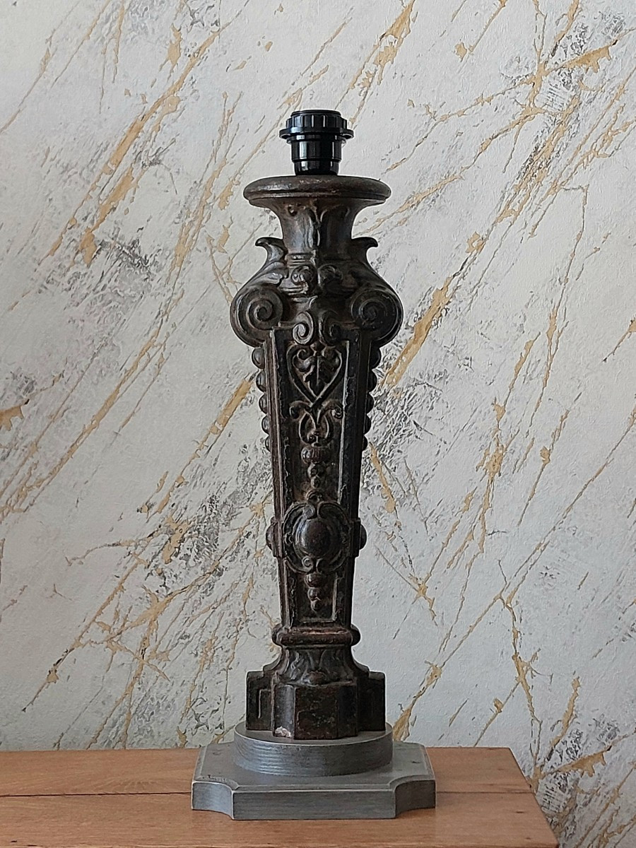 Pied de lampe en fonte -photo-2