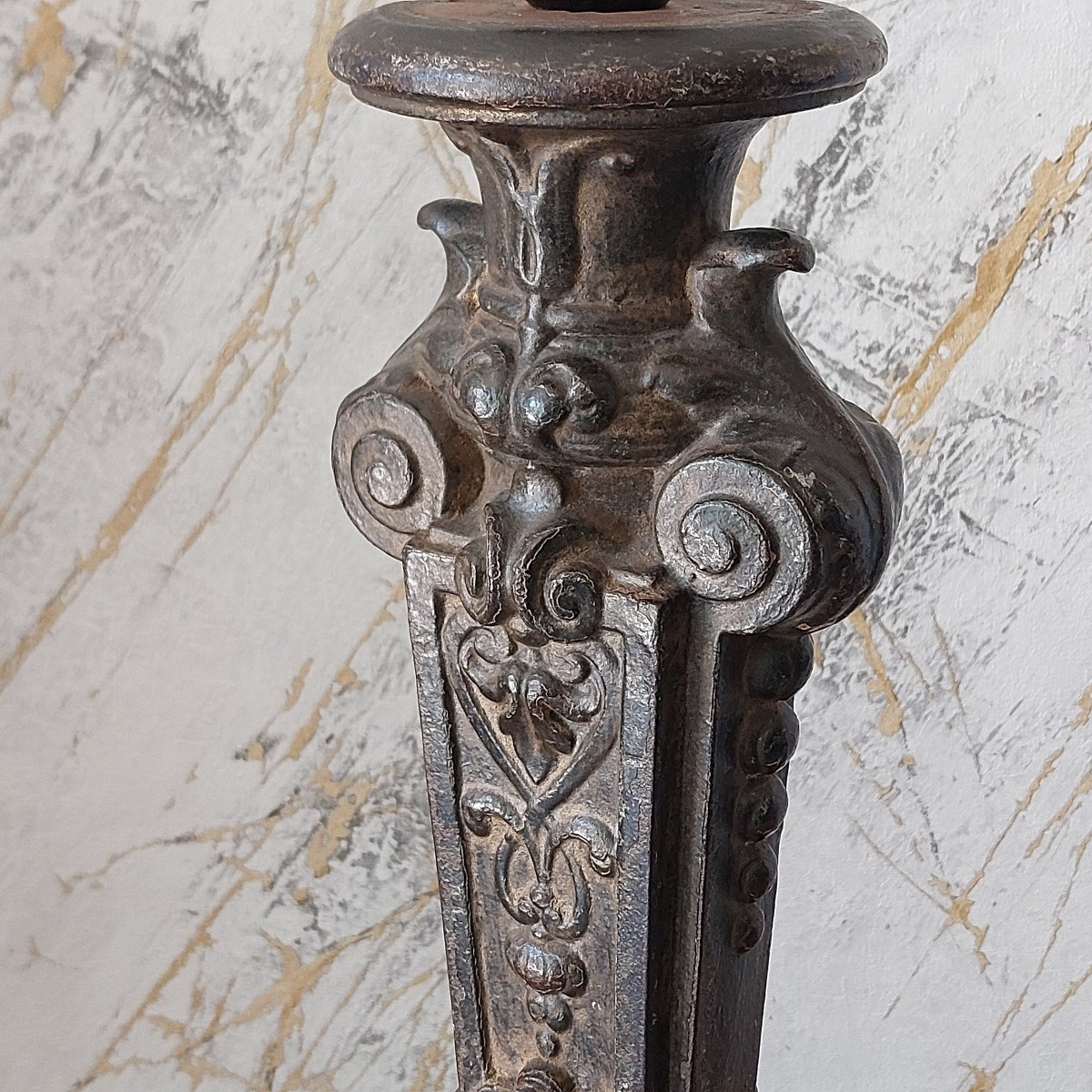 Pied de lampe en fonte -photo-4