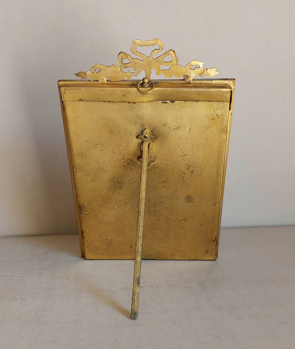 Cadre porte photo en bronze doré de style Louis XVI -photo-2