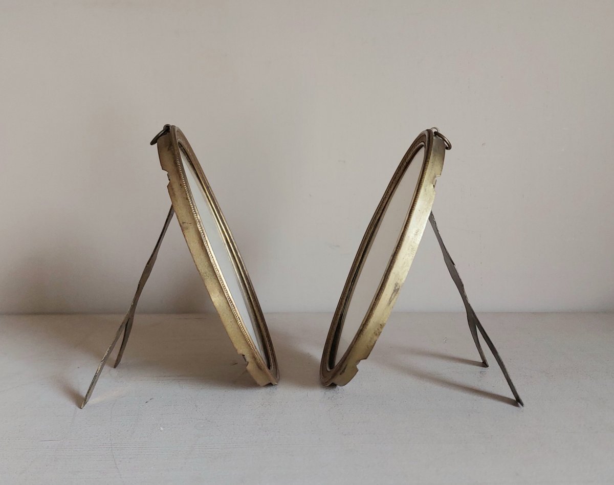 Pair Of Oval Picture Frames -photo-2