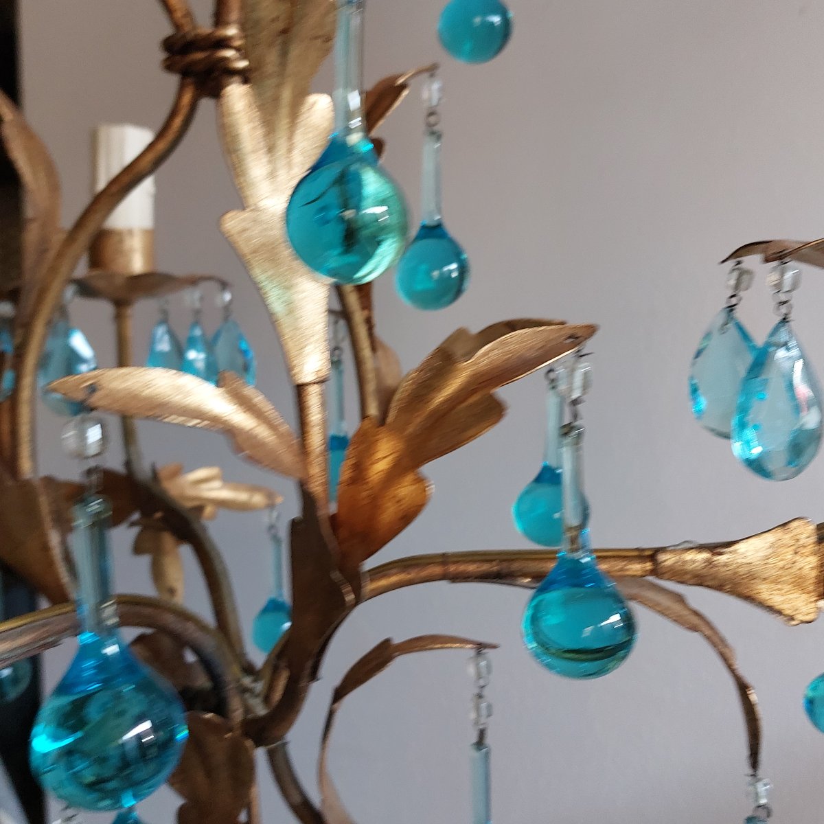 Chandelier And Pair Of Gold-plated Sheet Metal Wall Sconces -photo-1