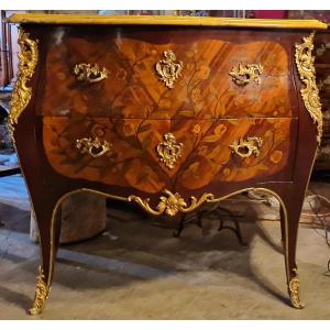 Louis XV Sauteuse Chest Of Drawers Stamped Fg For François Garnier