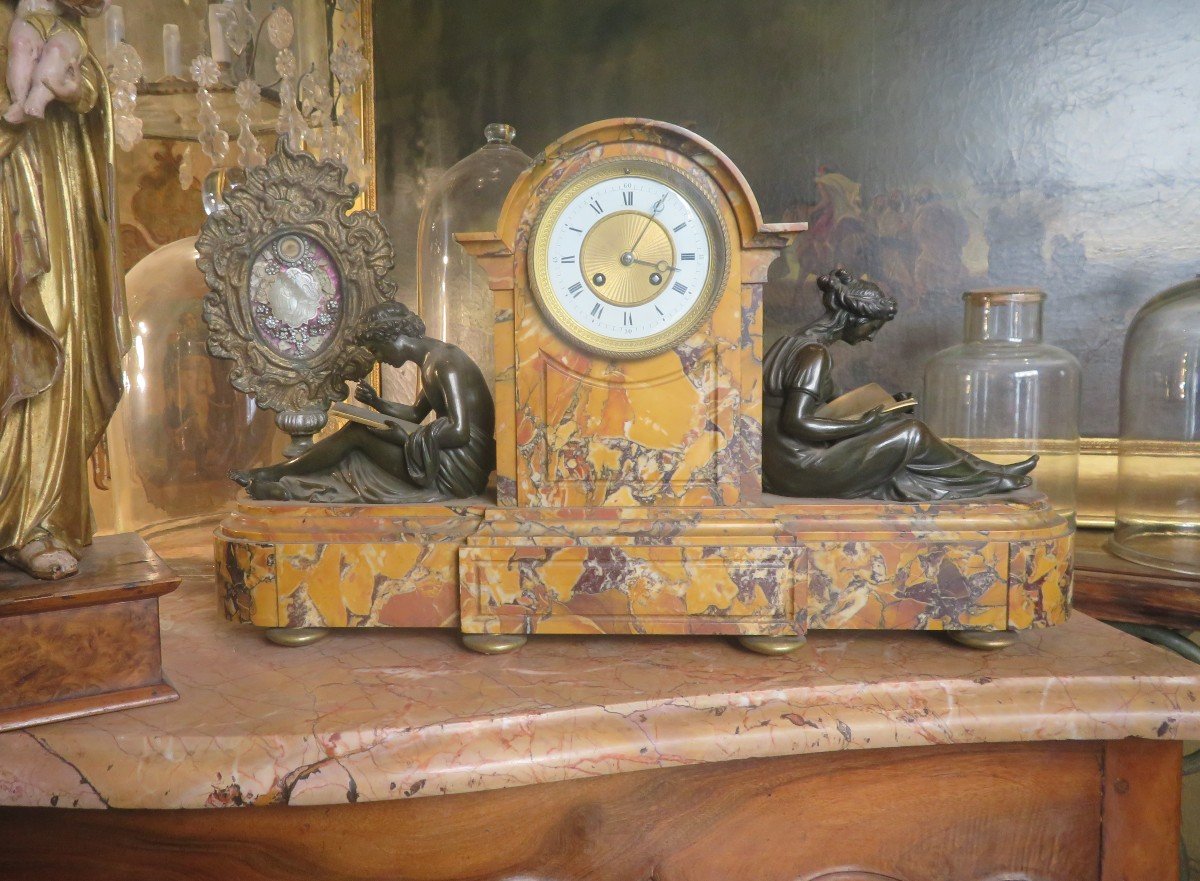 Ancienne Grande  Pendule  En Marbre De Sienne Et Bronze Allégorie De La Littérature XIXe  