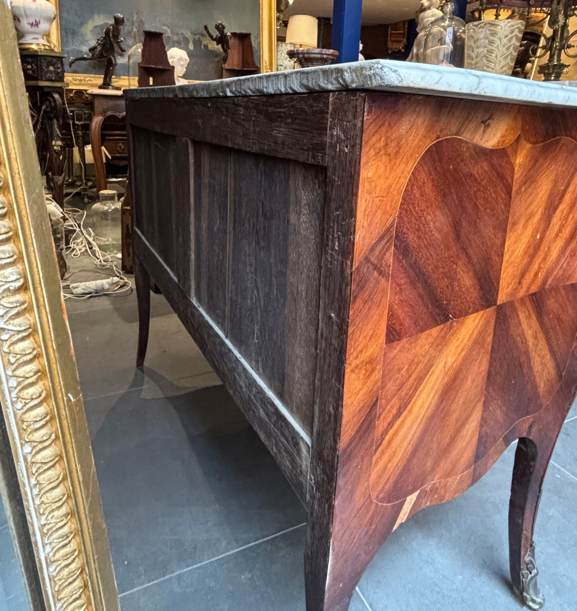 Petite Commode galbée époque XVIIIe Louis XV  Sauteuse Estampillée Roussel En Bois De Rose -photo-2