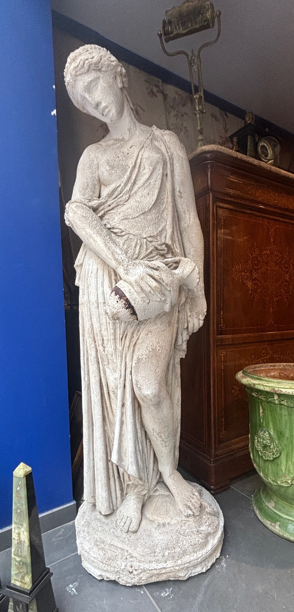 Grande statue en plâtre XIXe à l antique porteuse d eau déesse romaine 