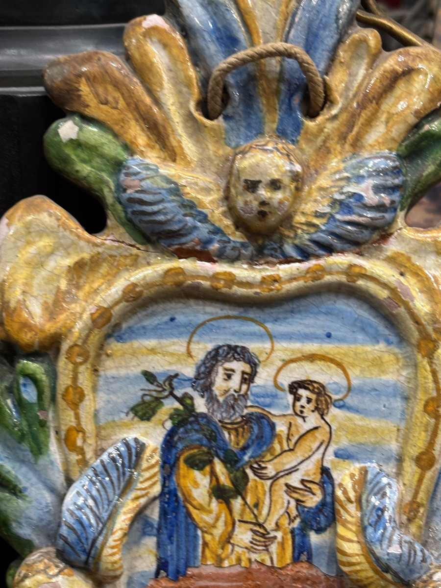 Italian Majolica Large Holy Water Font 17th-18th Century, Deruta Or Urbino Polychrome Earthenware With Cherubs -photo-3