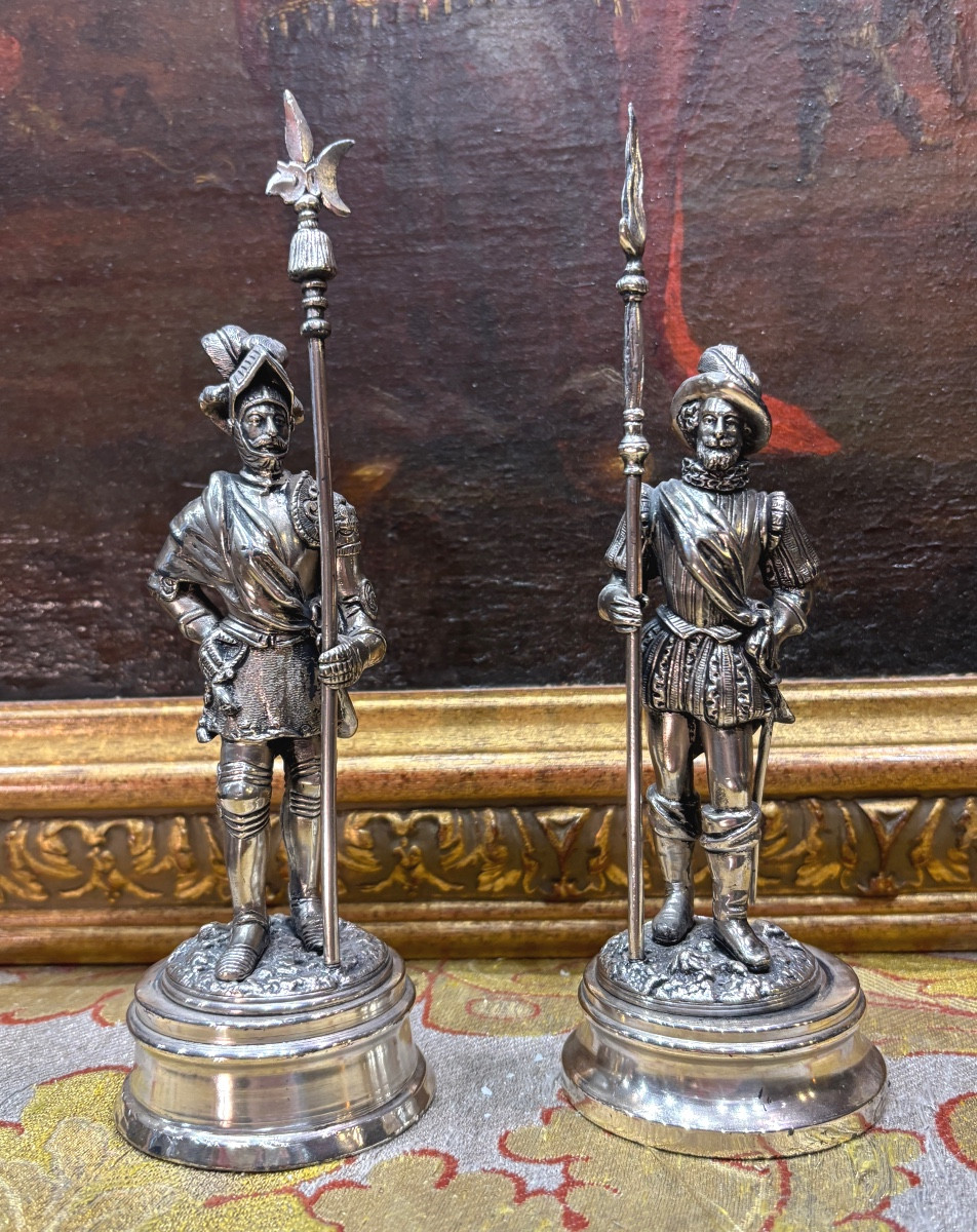 Pair Of Silvered Bronze Statuettes By Roche, Renaissance Halberdiers, 19th Century