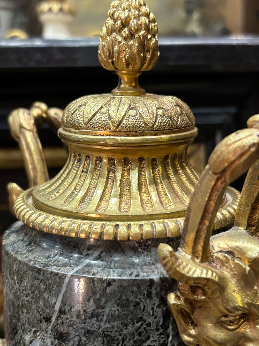 Pair Of Lxvi Style Green Alpine Marble Cassolette Vases-photo-3