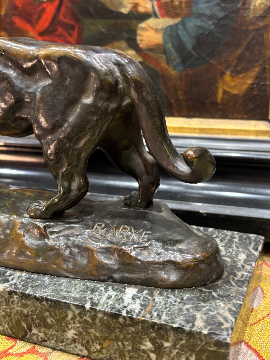 La lionne du Sénégal Antoine barye bronze patine médaille signé sur la terrasse -photo-1
