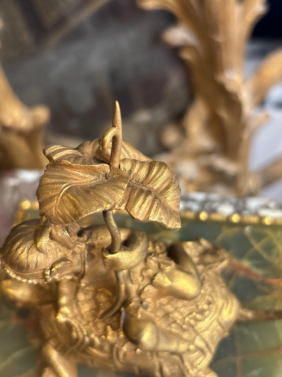 Young Girl With Turtle And Parasol 19th Century Small Gilt Bronze On Onyx Base-photo-2