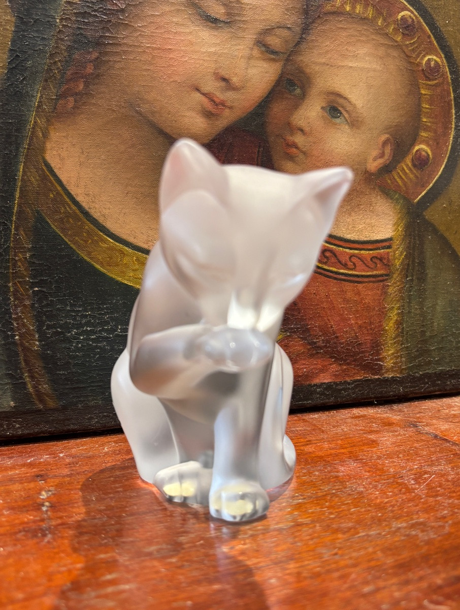 Lalique Chat Faisant Sa Toilette Frosted Glass Sculpture-photo-2