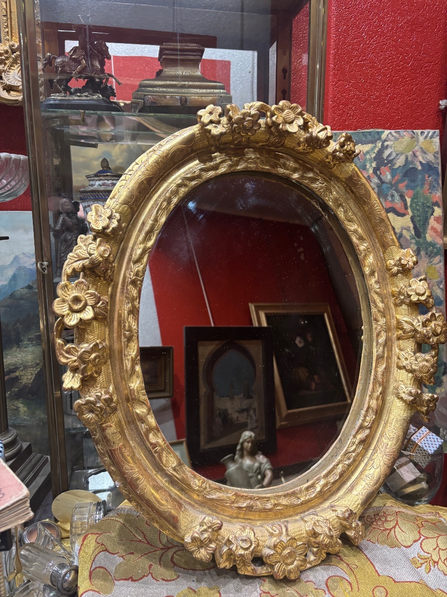 Ancien cadre ovale miroir glace Louis XIV époque XVIIIE en bois doré 