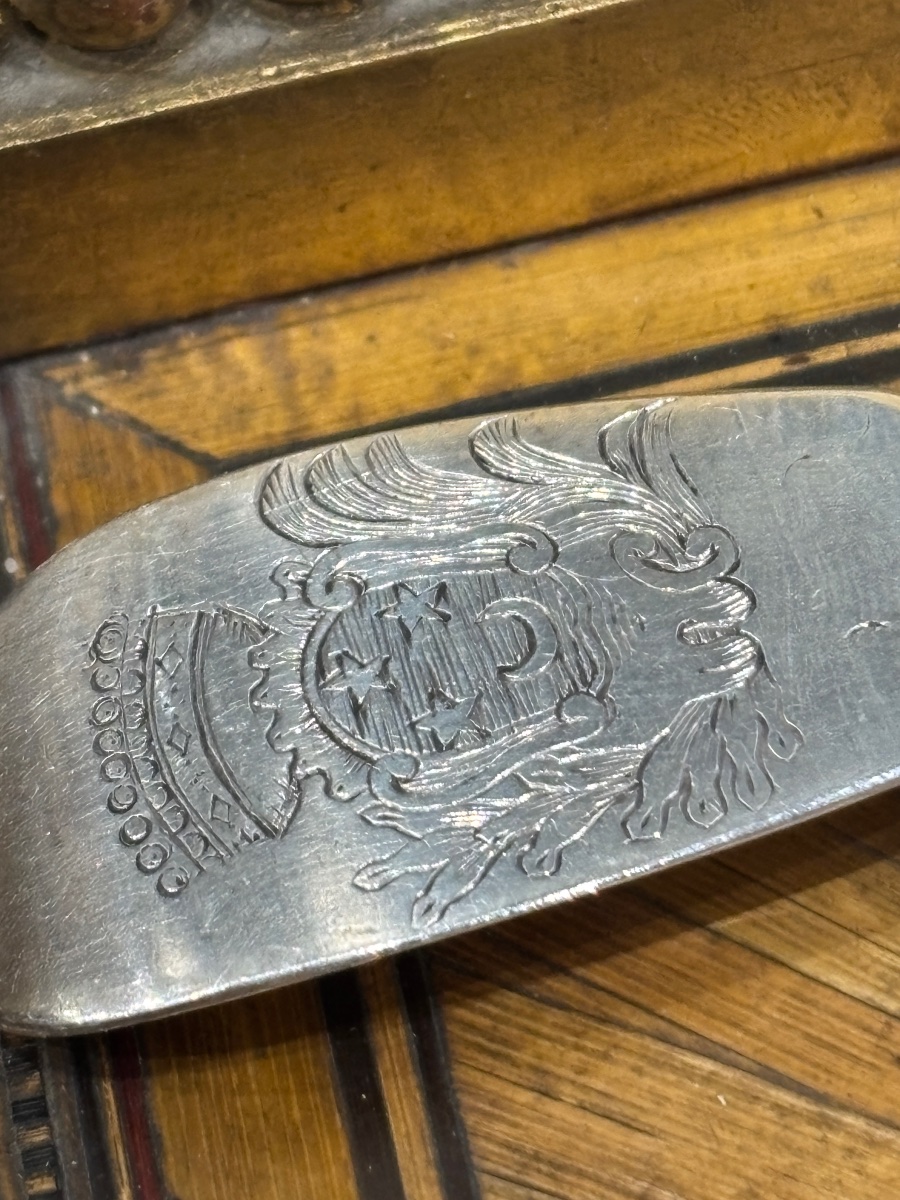 Couvert XVIII e en argent massif vers 1750 armoiries blason couronne comtale -photo-2