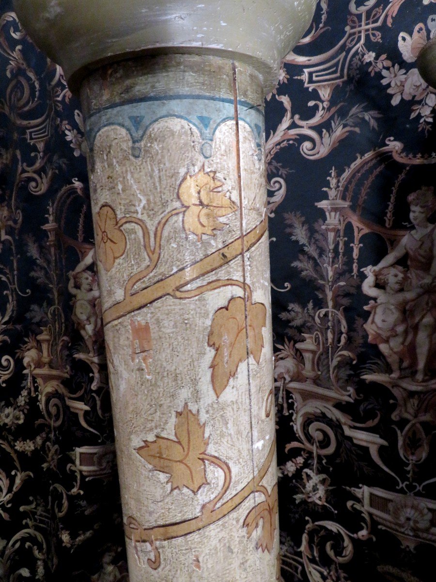 Paire De Colonnes Art Religieux XIXe  Style Roman  Decor D Enroulement De Vigne  En Bois Peint-photo-2