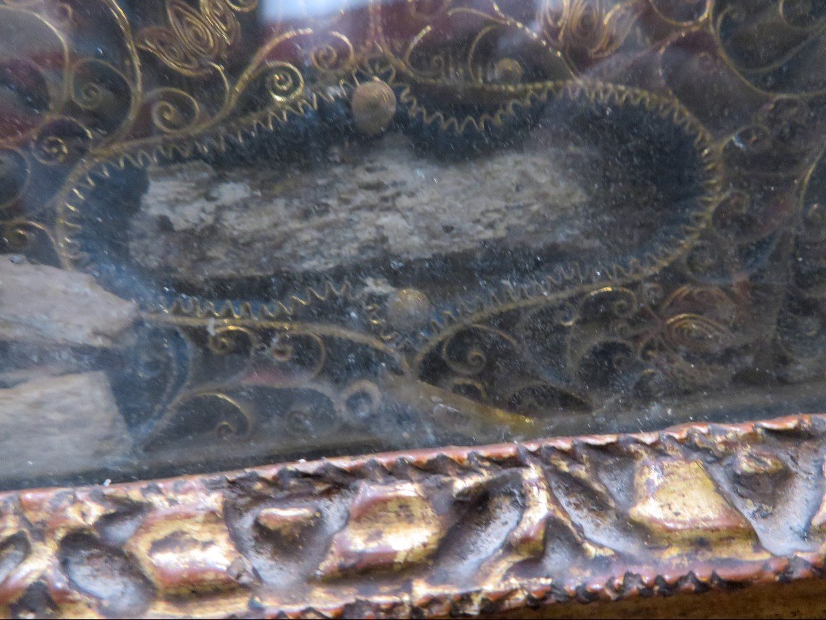 Paperolles Reliquary Late 17th Early 18th Century Decorated With Sisters Vanity Large Gilt Wood Frame-photo-2