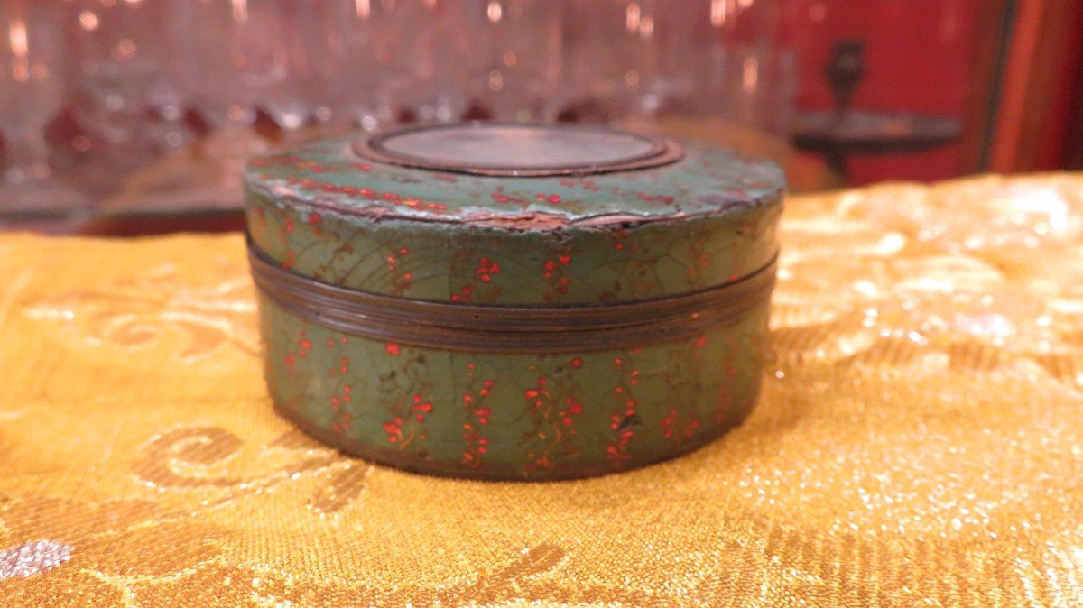 Round Fly Box Eighteenth Century Lxvi Miniature In Medallion Portrait D Elegant Box-photo-3