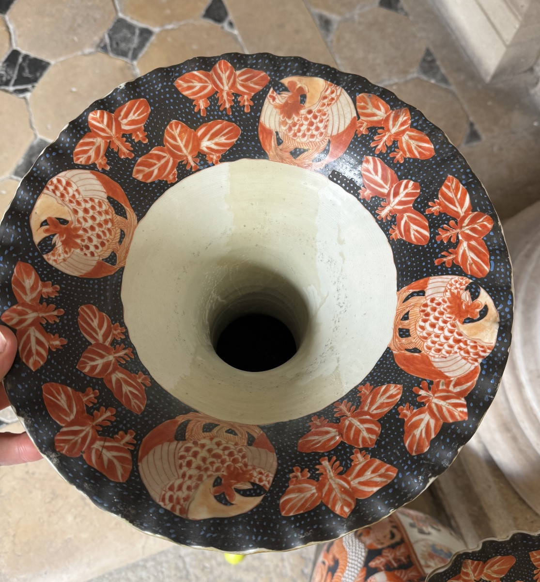 Pair Of Very Large 19th Century Japanese Porcelain Vases -photo-5