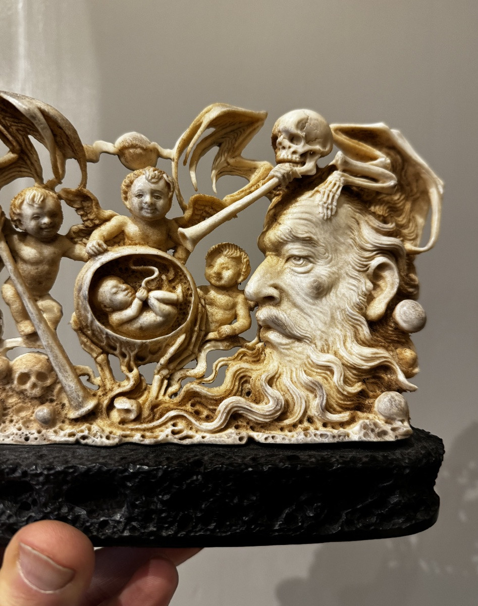 Allégorie De La Vie Et De La Mort, Os De Buffle 20ème Siècle -photo-1