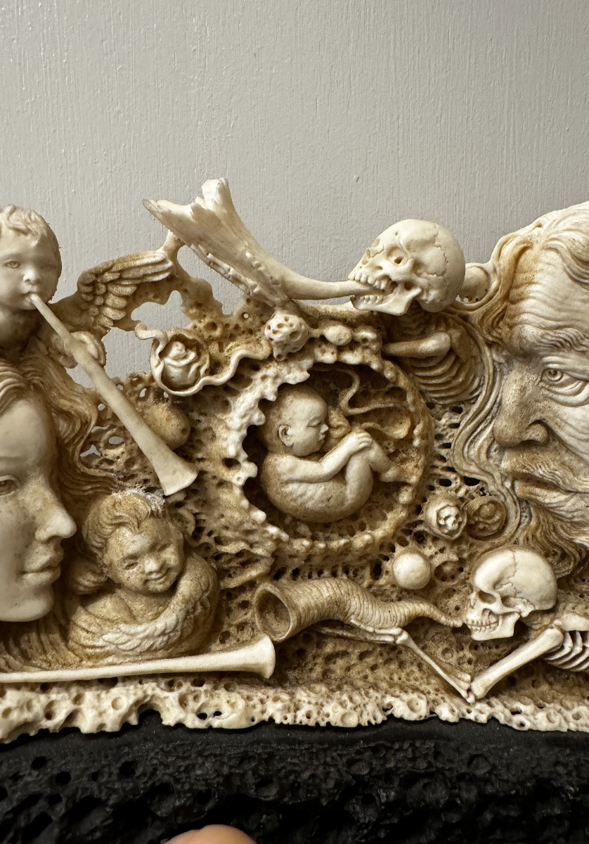 Allégorie De La Vie Et De La Mort, Os De Buffle 20ème Siècle -photo-2