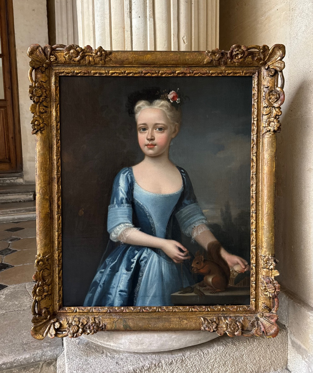 Jeune Fille A l’Ecureuil, Époque Louis XV 