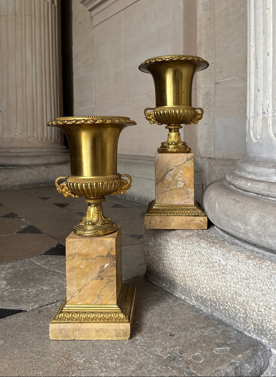 Pair Of Large Medici Vases, Second Half Of The 19th Century