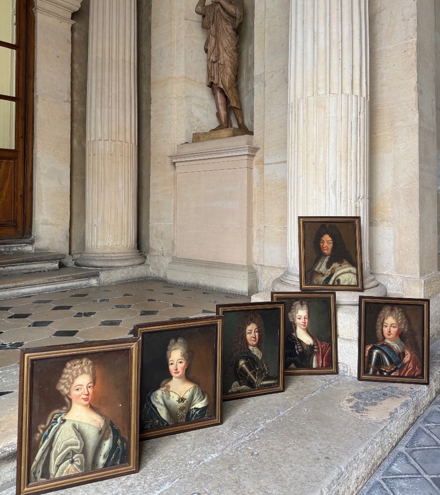 Louis XIV Et La Famille Royale De Bourbon Vers 1720-photo-7