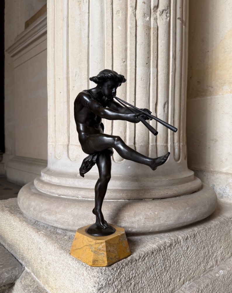 Faune jouant de l’aulos, bronze de Jean Bulio