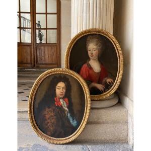 Paire De Portraits Vers 1700
