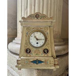 Pendule En Bois De Style Louis XVI Vers 1900