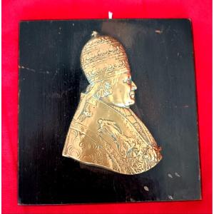 Gilt Bronze Plaque Depicting A Pope's Profile