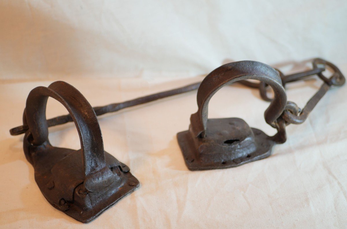 Marine - Irons - Wrought Iron Slave Fetters XVII - XVIIIth Century -photo-2