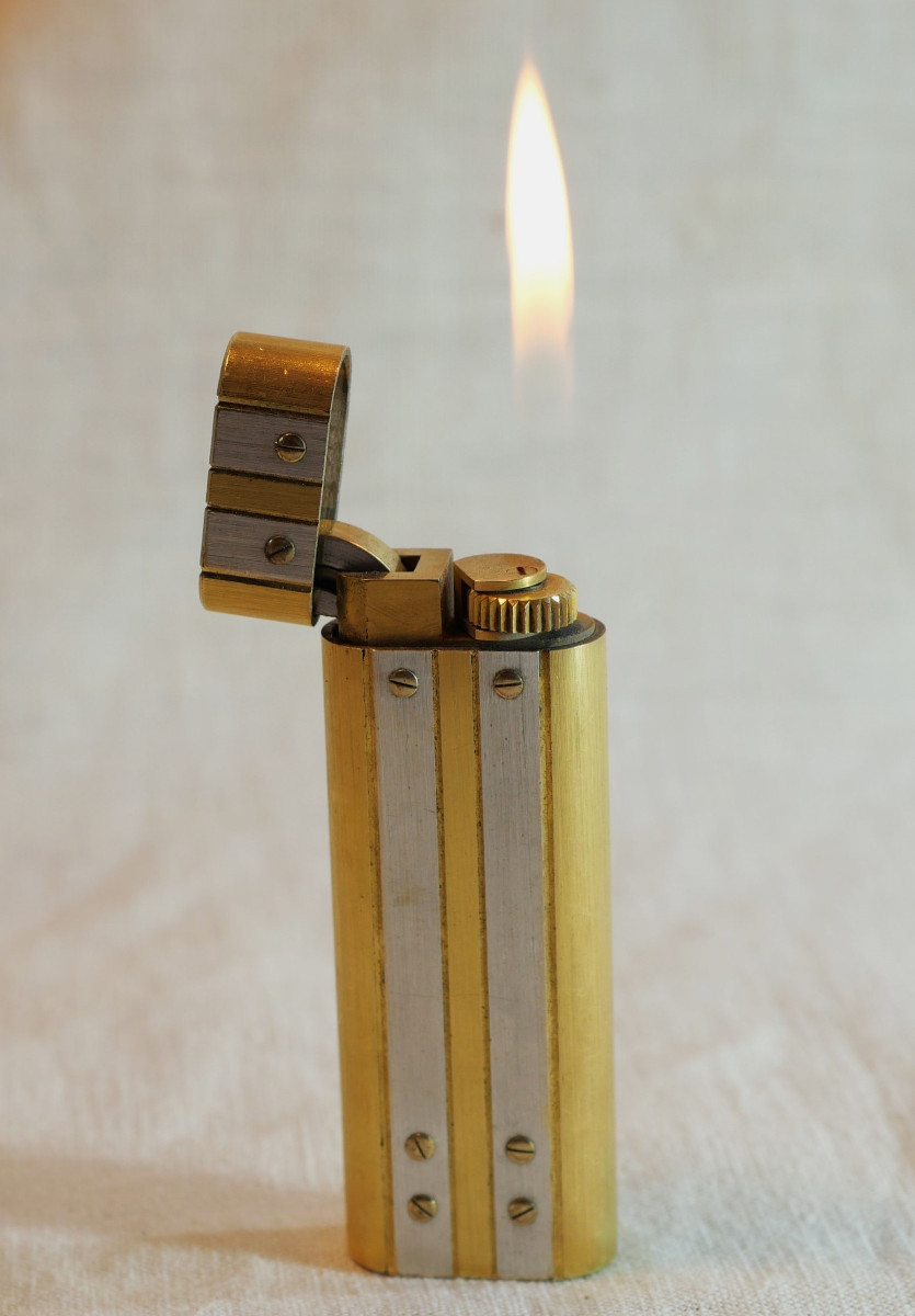 Briquet Cartier à Système Modèle Santos à Roulette Sortante  - Fonctionnel Cae25car001