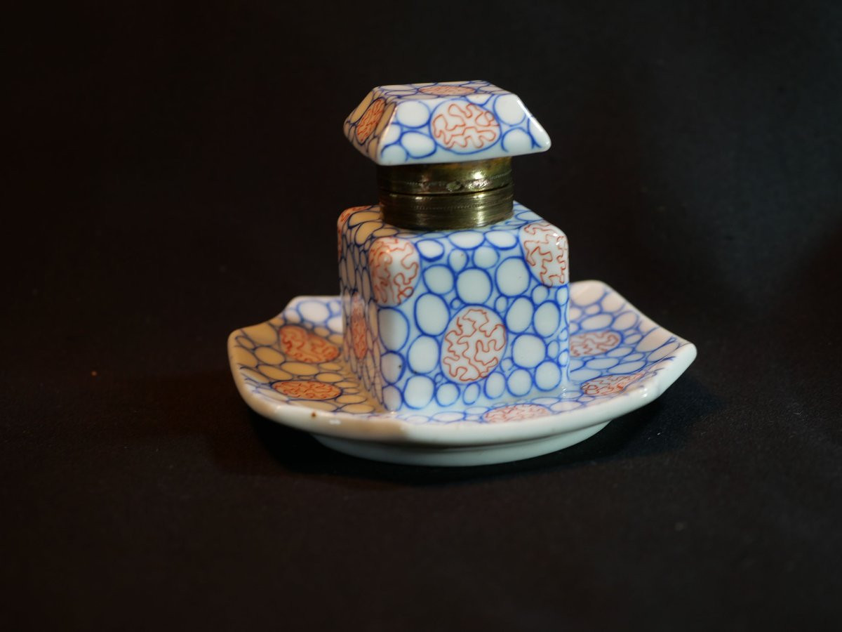Encrier porcelaine IMARI forme carrée avec coupelle intégrée à décor fin japonisant PER25ENC001-photo-3
