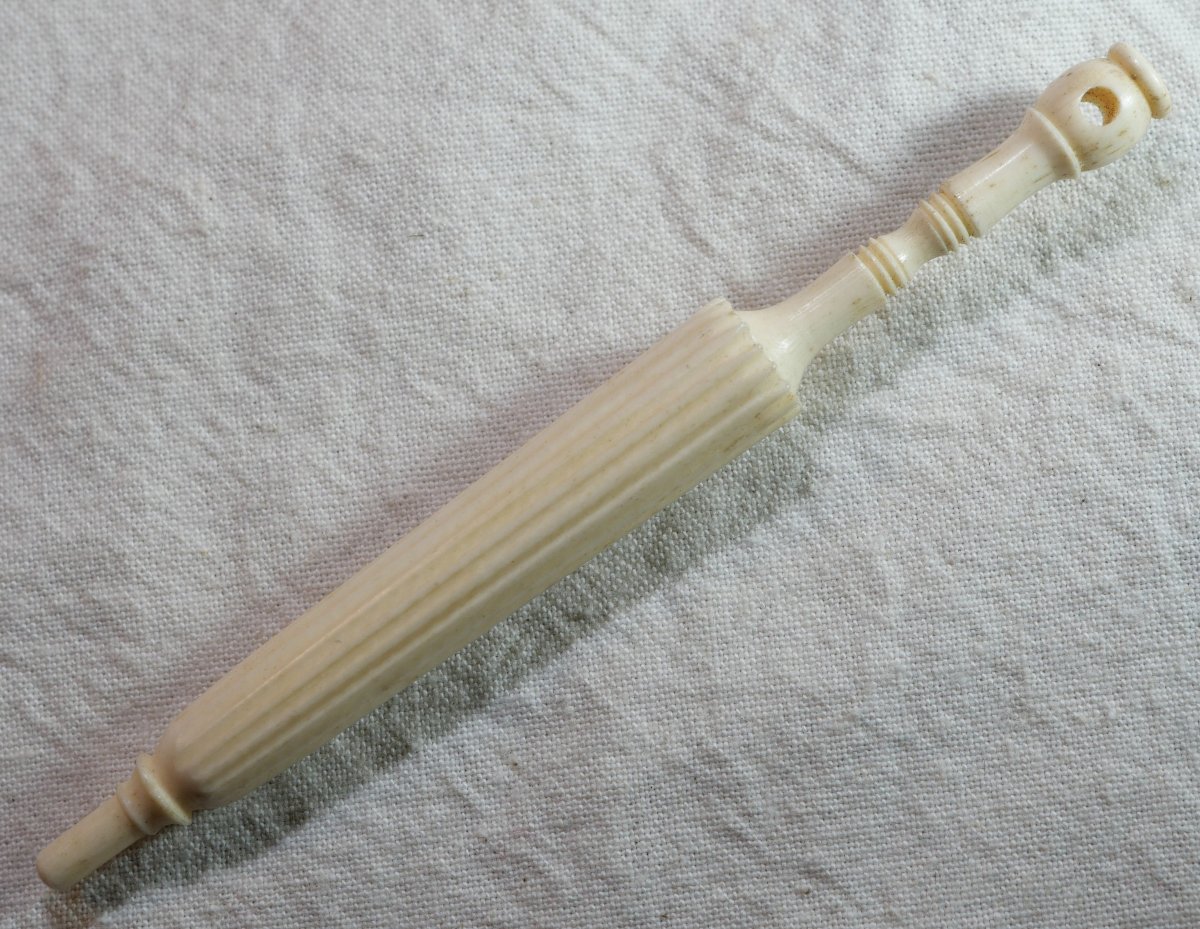 Dieppe Ivory Umbrella Needle Holder XIX Tou25die002-photo-4
