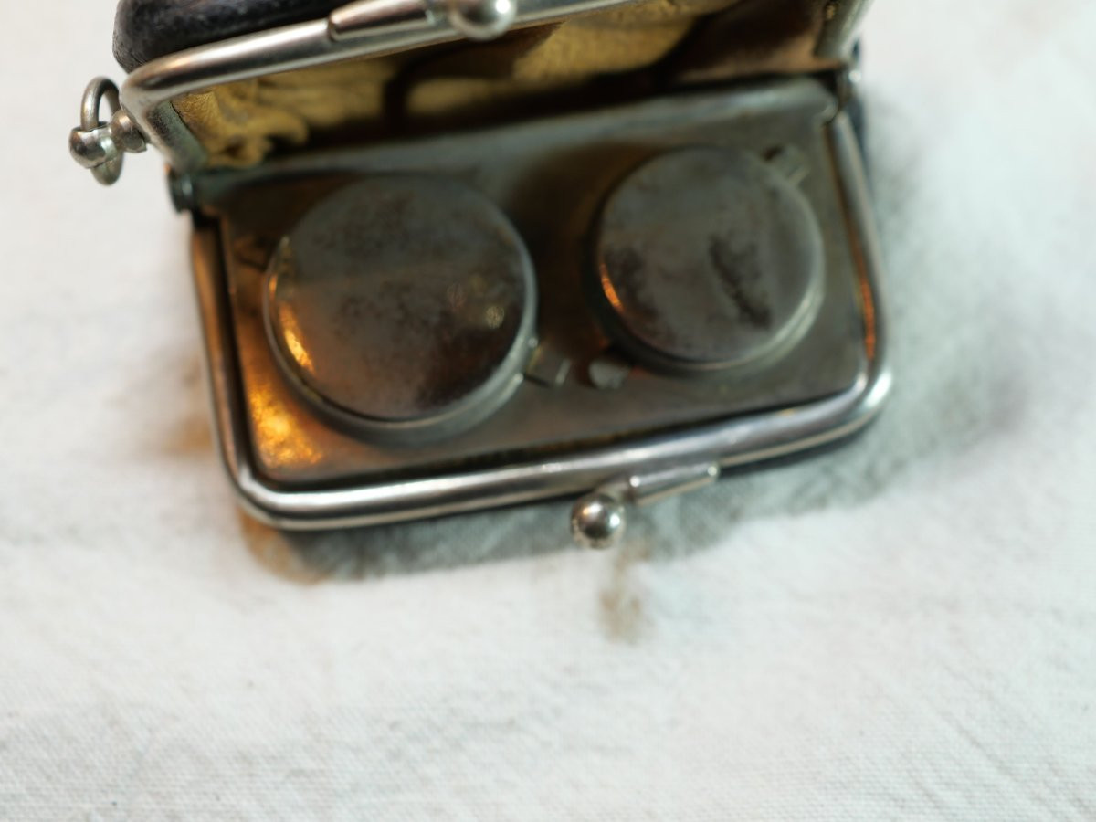 Louis d'Or Coin Case With Two Compartments, Covered In Leather, In The Shape Of A Coin Purse Ber25lou001 -photo-3