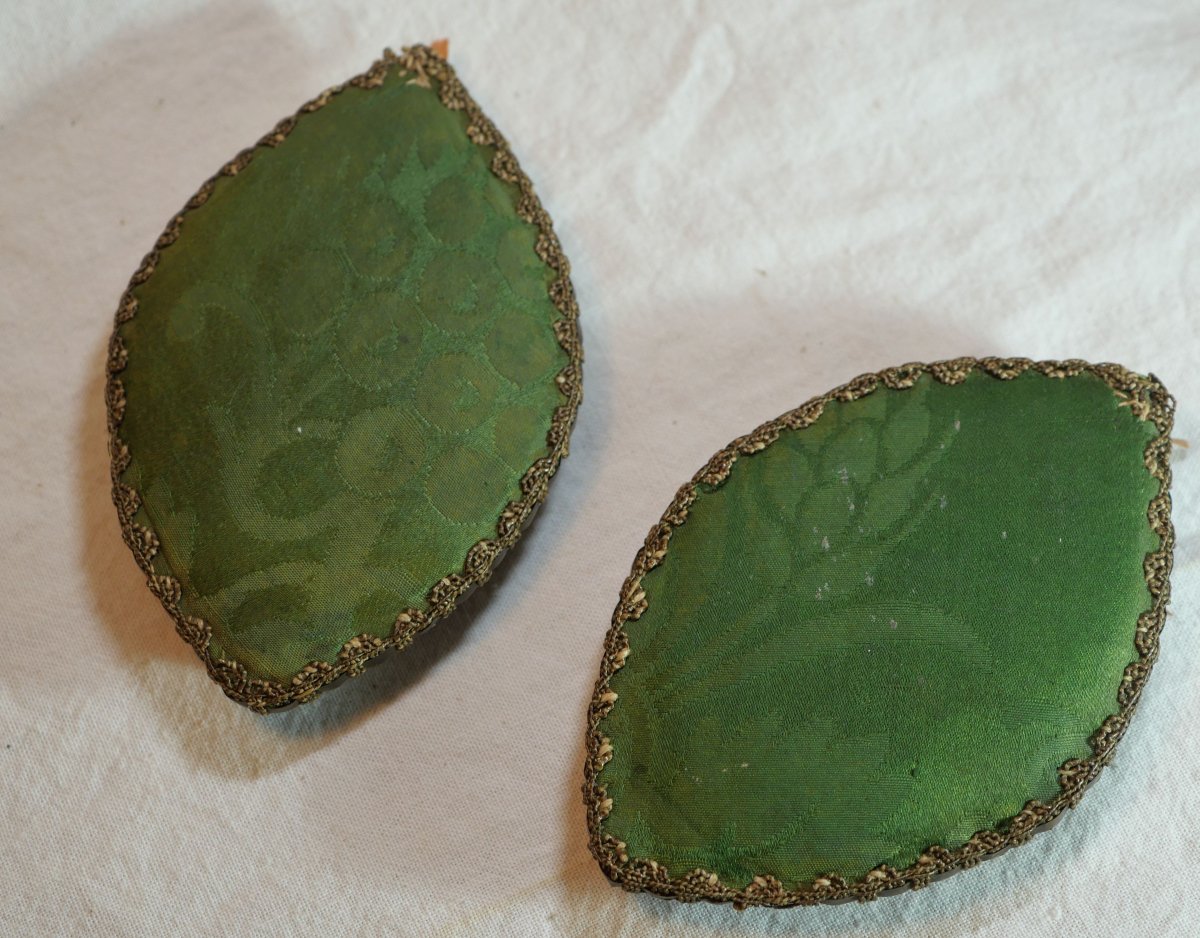 Reliquaire de poche ovale avec petite statuette époque XVIII - TIN25REL003 -photo-4