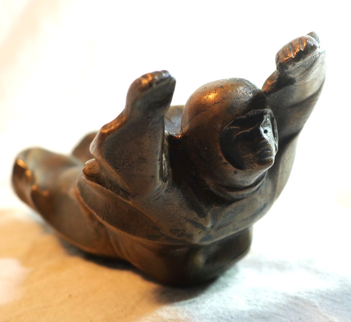 Unique 1950s Modernist Bronze Paratrooper Figure In Flight Lis25par001-photo-4