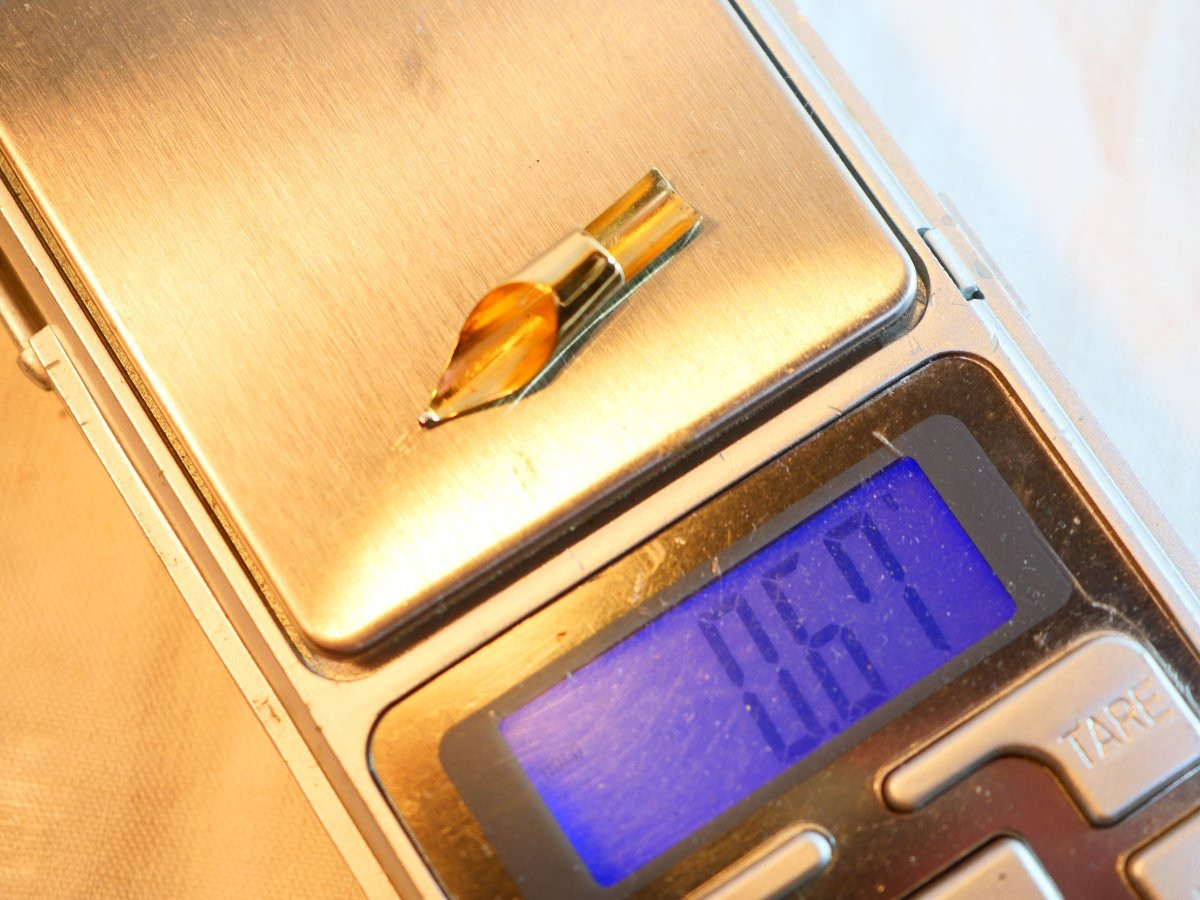 S. T. DUPONT  stylo plume or 750 mil 18K  corps plaqué or -  CDM25DUP001-photo-7