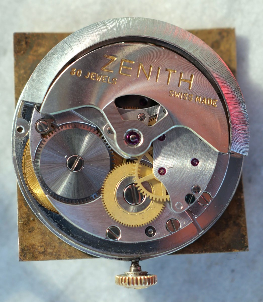 Montre bracelet parfaitement exacte homme Zenith plaqué or automatic modèle Square 17 jewels av-photo-4