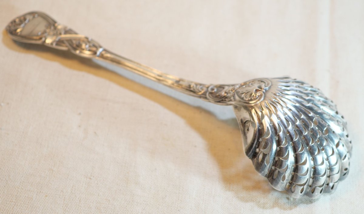 Cuillère saupoudreuse argent 74,6 g Poinçon Minerve XIX LAVALLEE SCH24SAU001-photo-1