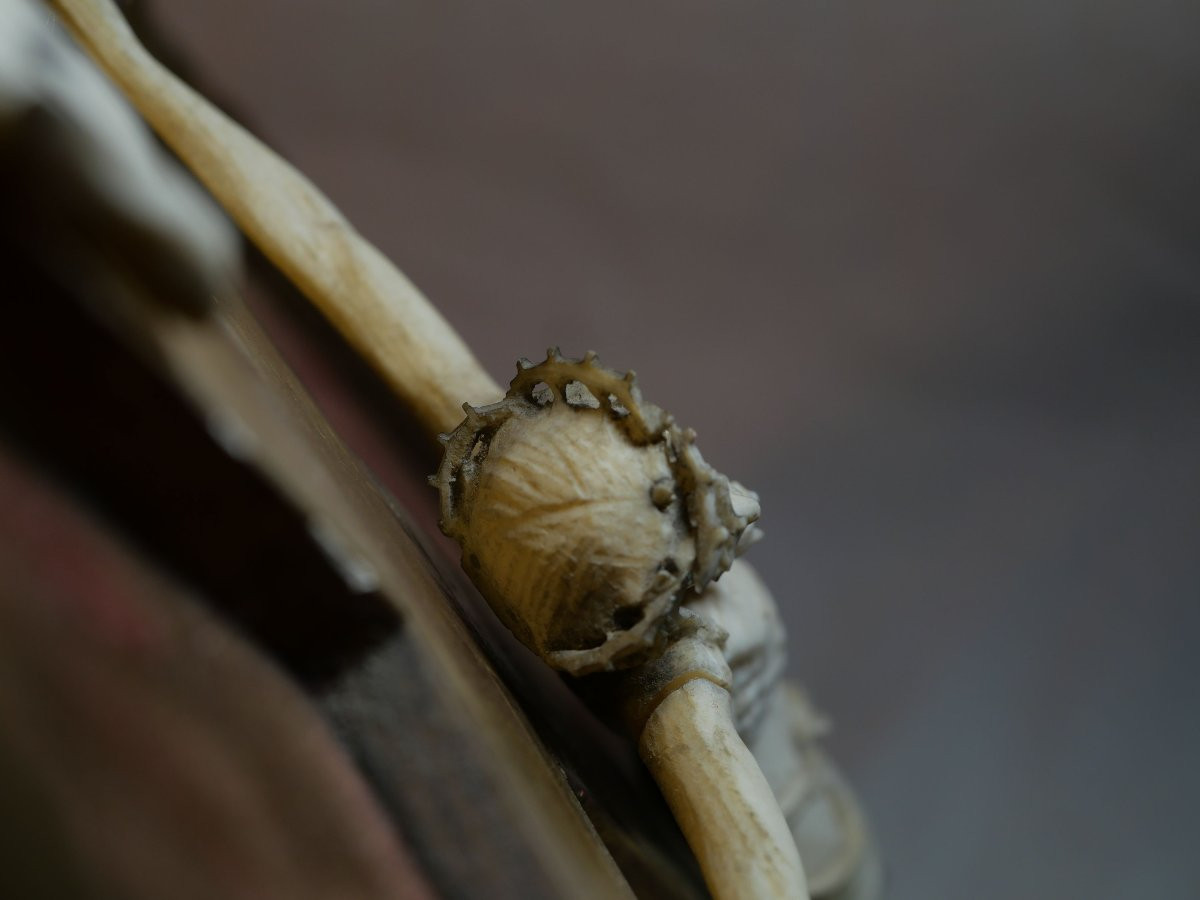 Christ ivoire sculpté encadré  – Plaquette Souvenir Curé Hamel (1893-1918) - LIS25IVO001-photo-3