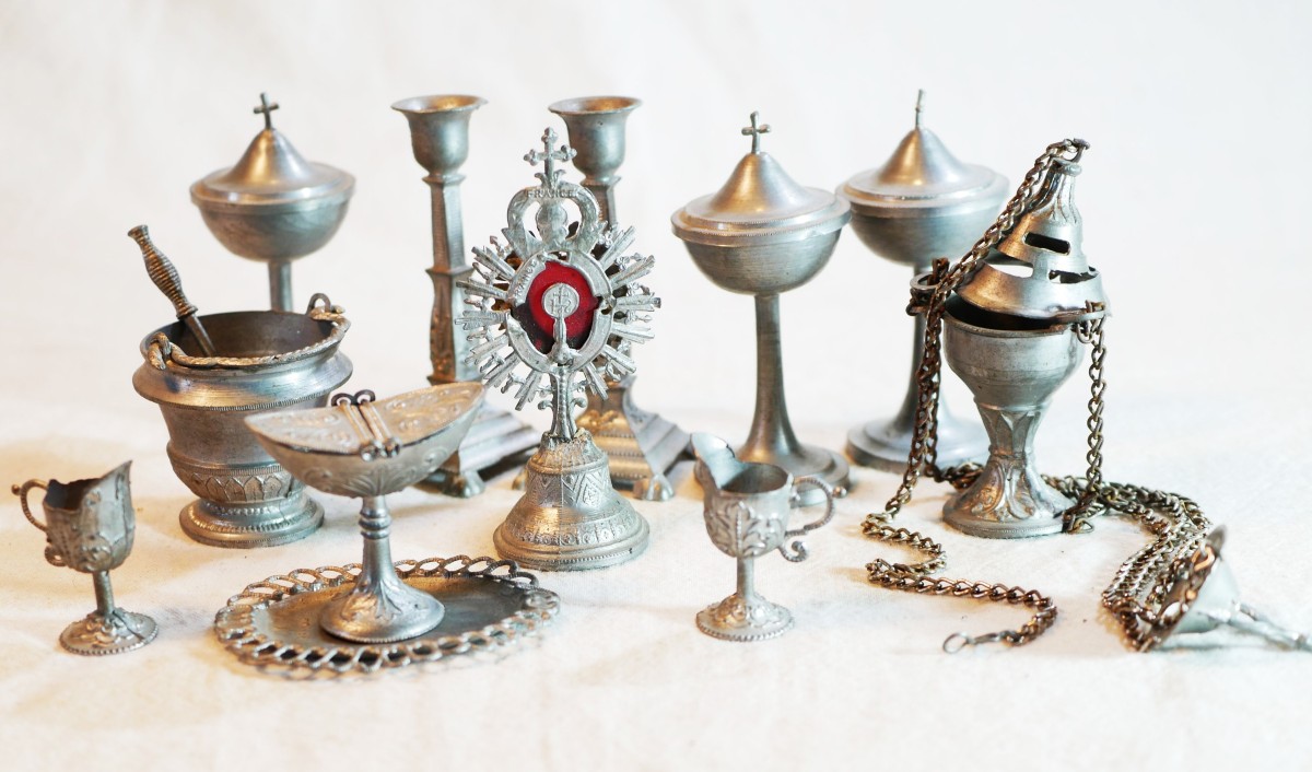 Ensemble jouets de messe d’époque XIXe siècle SDB24MES001