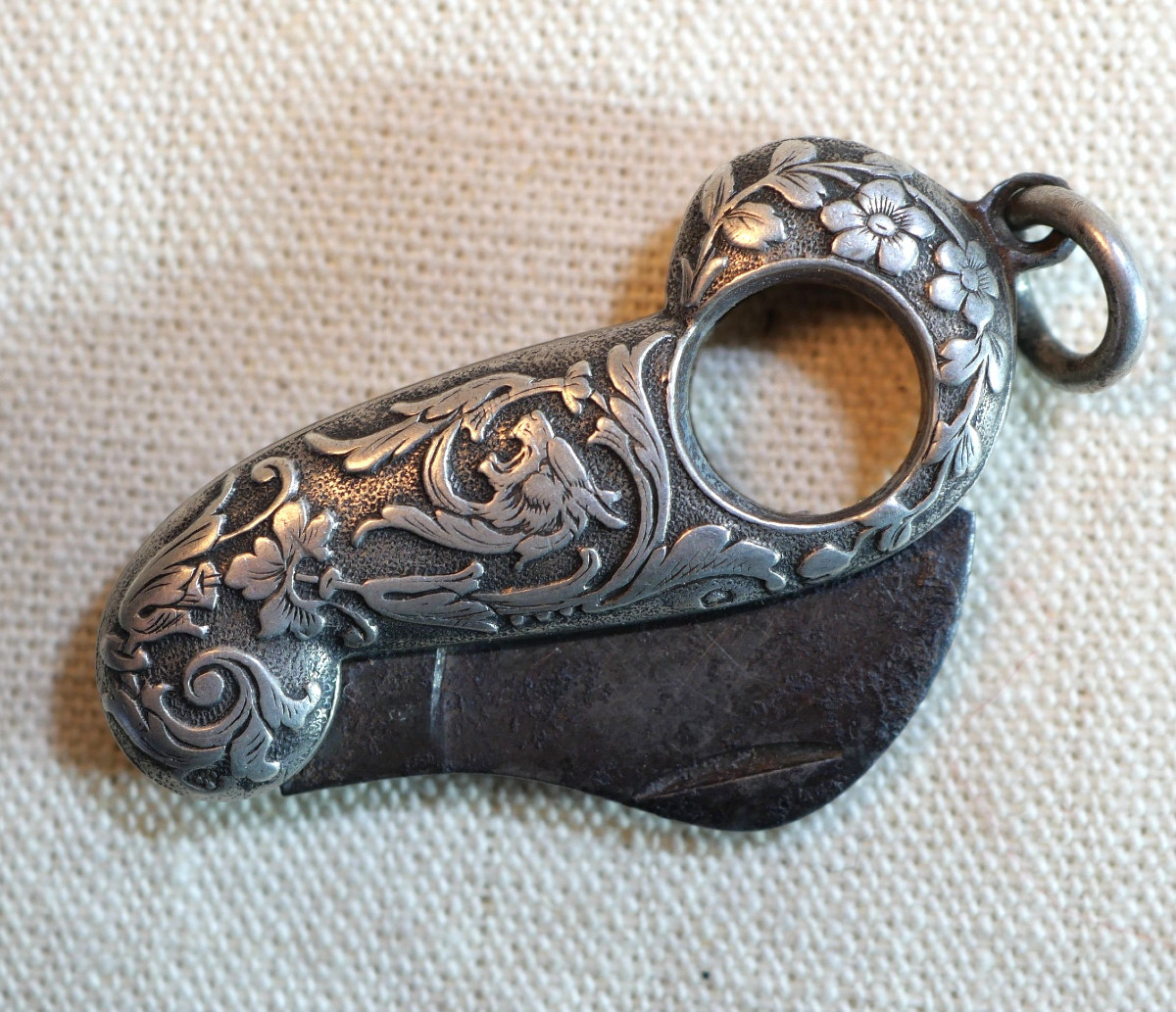 Coupe-cigare en argent et acier - Art Nouveau – XIXe siècle - SCH24CIG001