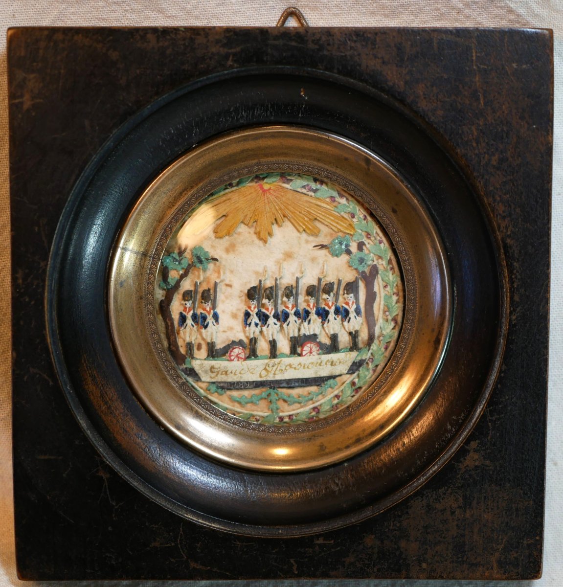 Miniature Medallion Featuring Soldiers Of The Paperolle National Guard, 1789, Sdb25por002